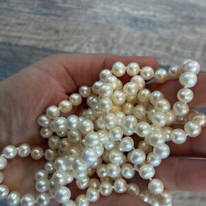 freshwater pearl necklace, Samuels brand, excellent condition
